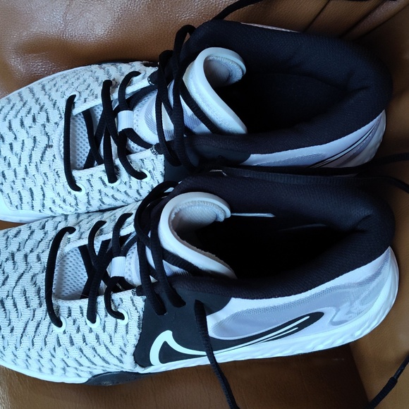 Nike Kd Trey 5 VIII Basketball Shoe Mens size 10 - Picture 3 of 8